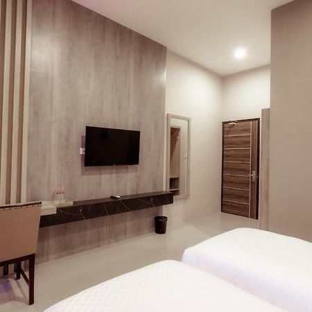 Giri Palma Hotel Malang Bagian luar foto