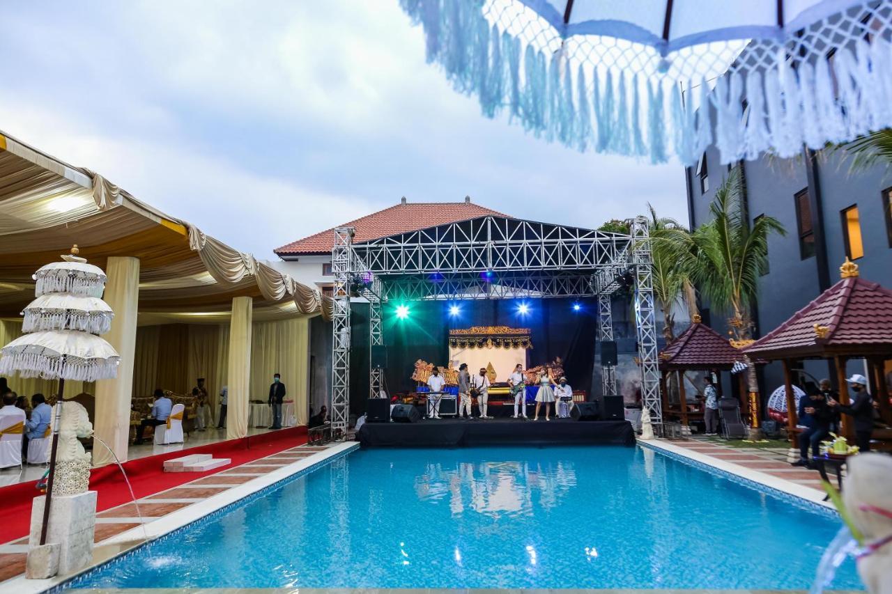 Giri Palma Hotel Malang Bagian luar foto