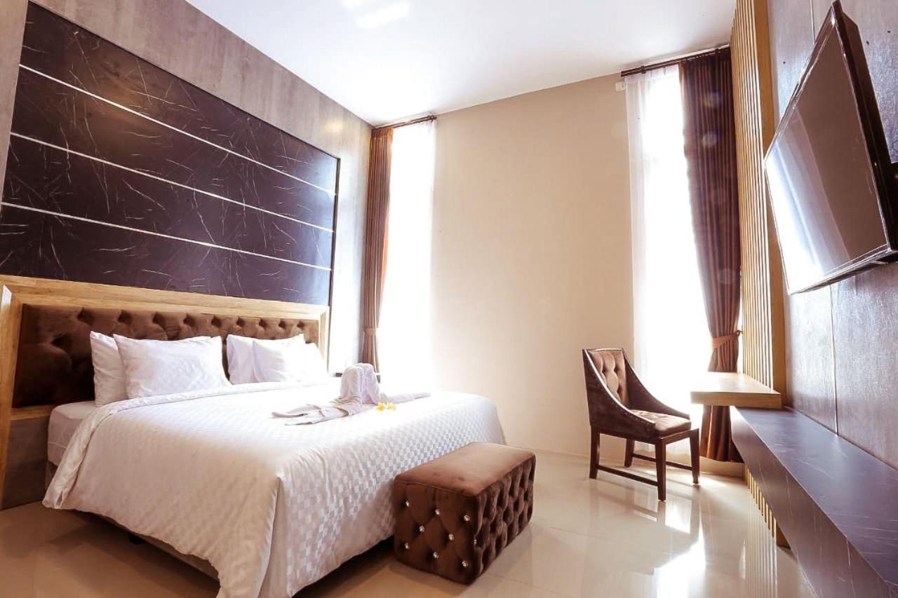 Giri Palma Hotel Malang Bagian luar foto