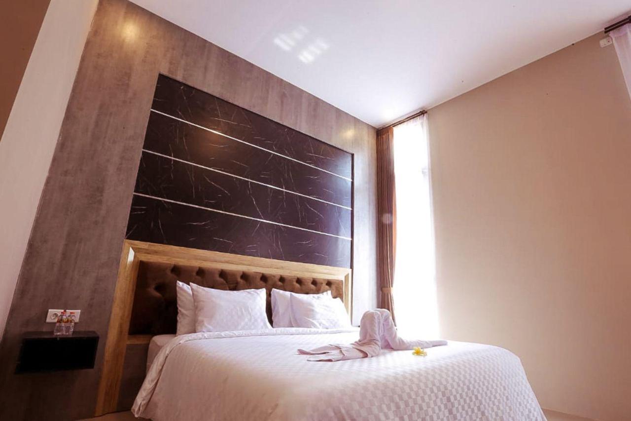 Giri Palma Hotel Malang Bagian luar foto