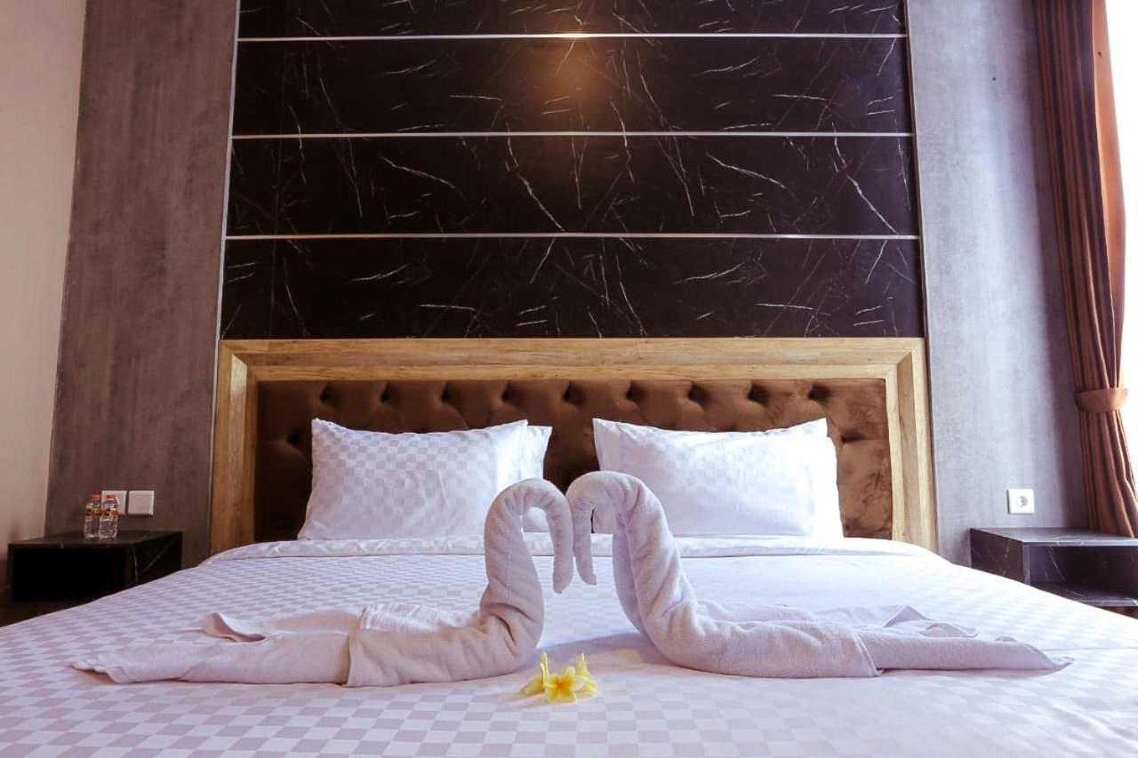 Giri Palma Hotel Malang Bagian luar foto