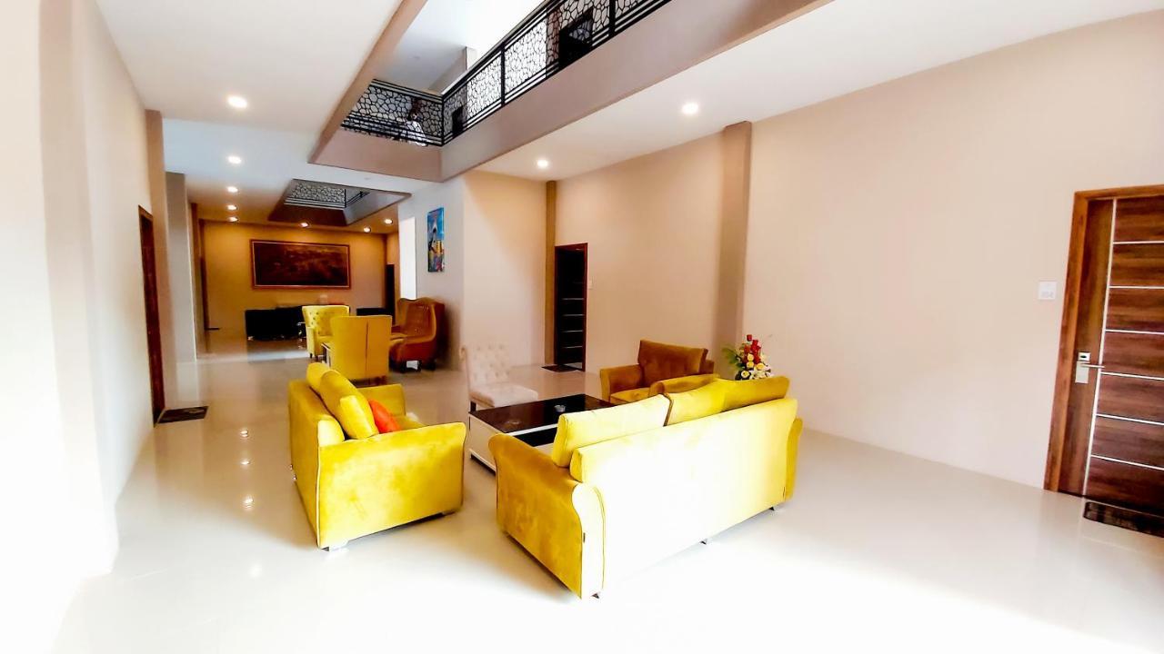 Giri Palma Hotel Malang Bagian luar foto