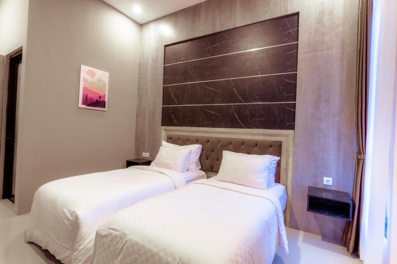 Giri Palma Hotel Malang Bagian luar foto