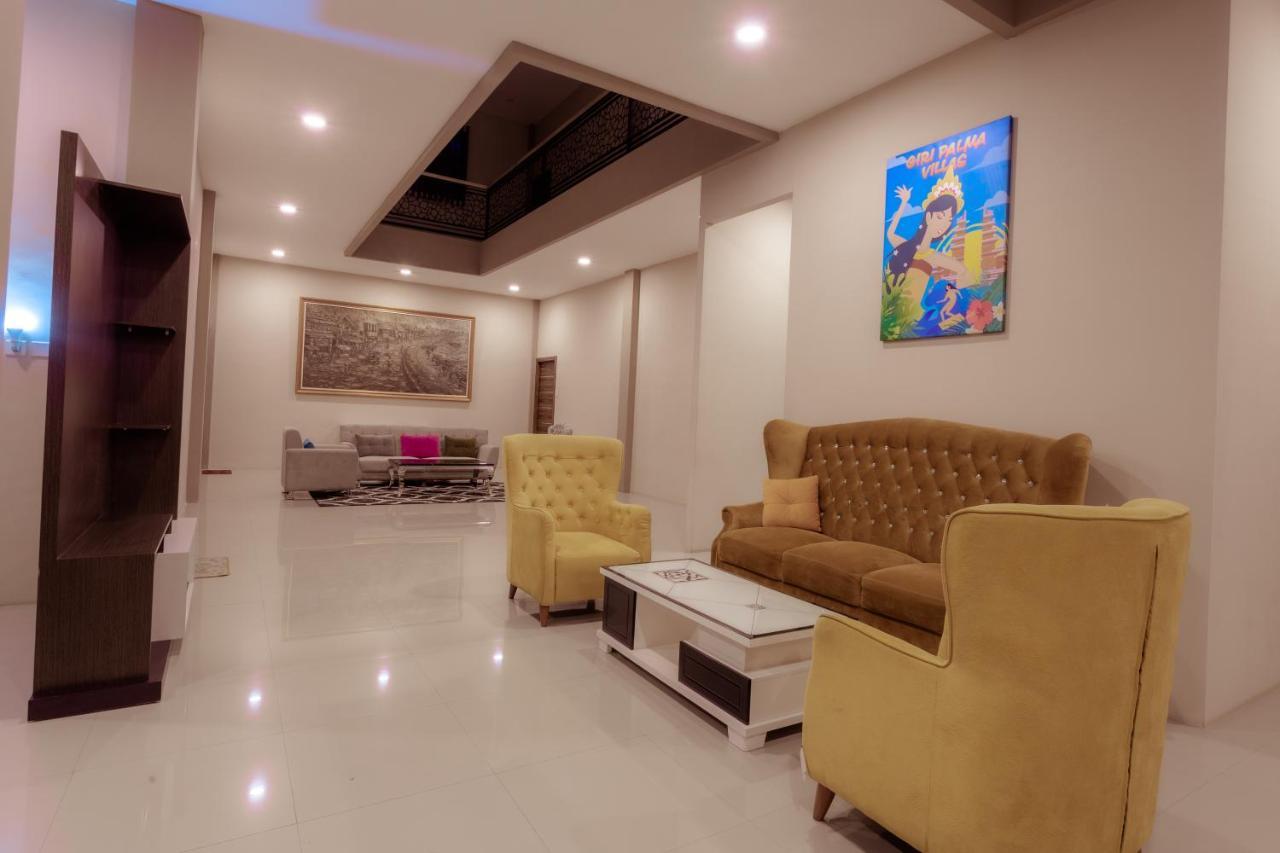Giri Palma Hotel Malang Bagian luar foto