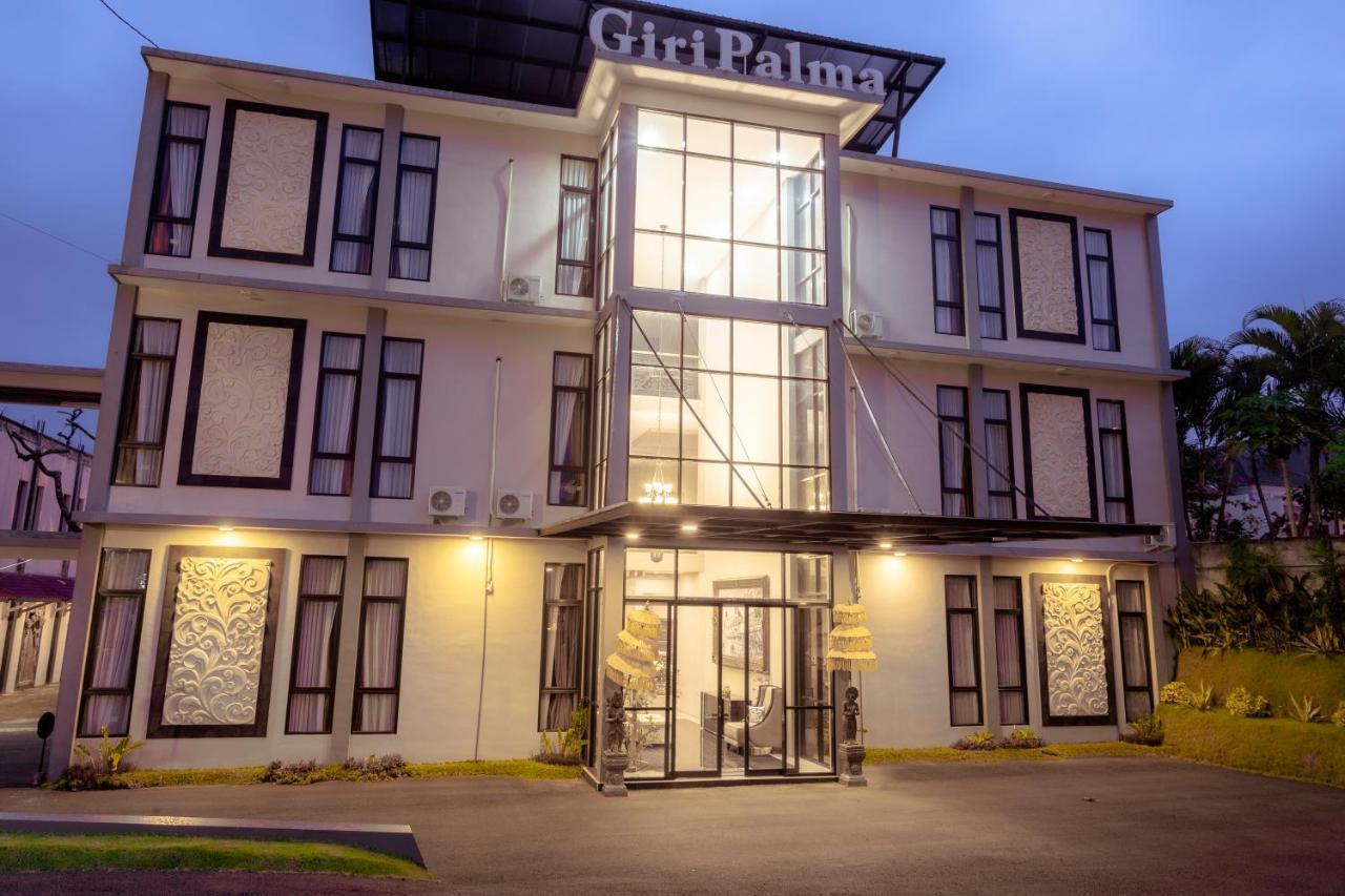 Giri Palma Hotel Malang Bagian luar foto