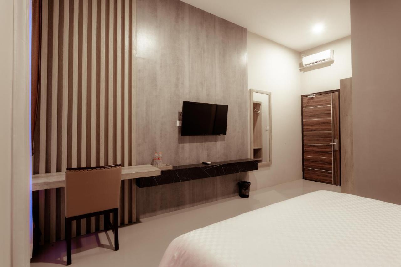 Giri Palma Hotel Malang Bagian luar foto