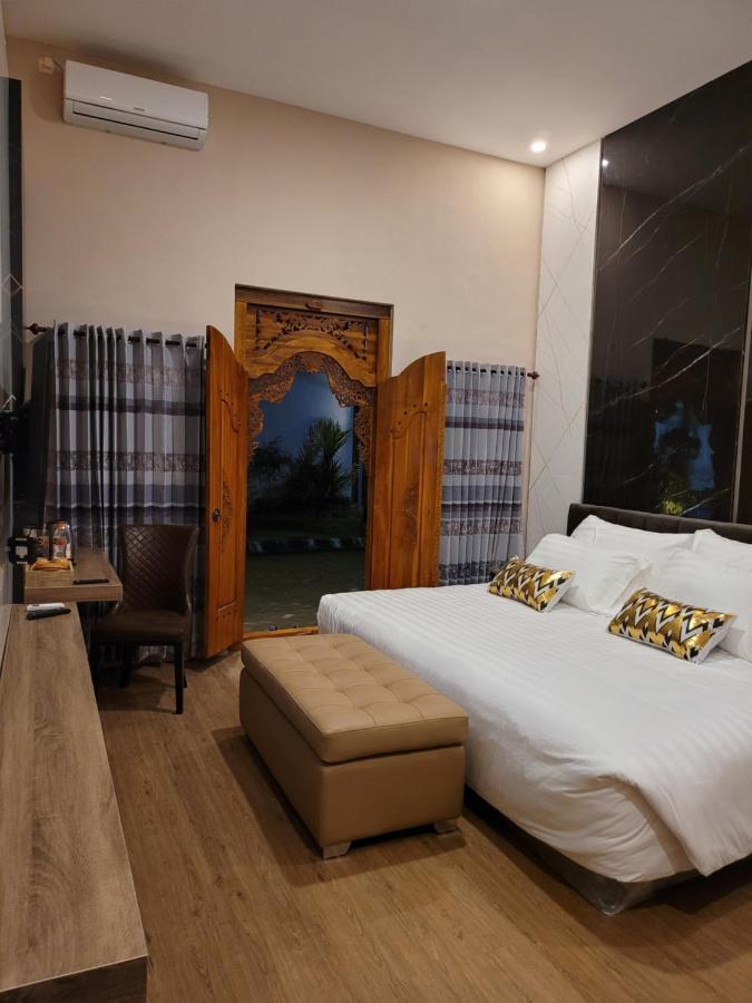 Giri Palma Hotel Malang Bagian luar foto